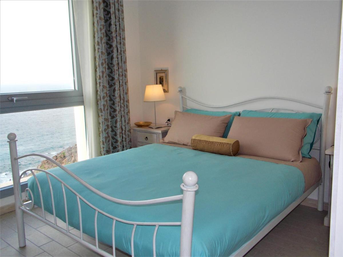 Bed and Breakfast La Terrazza Di Archimede Кастельсардо Экстерьер фото